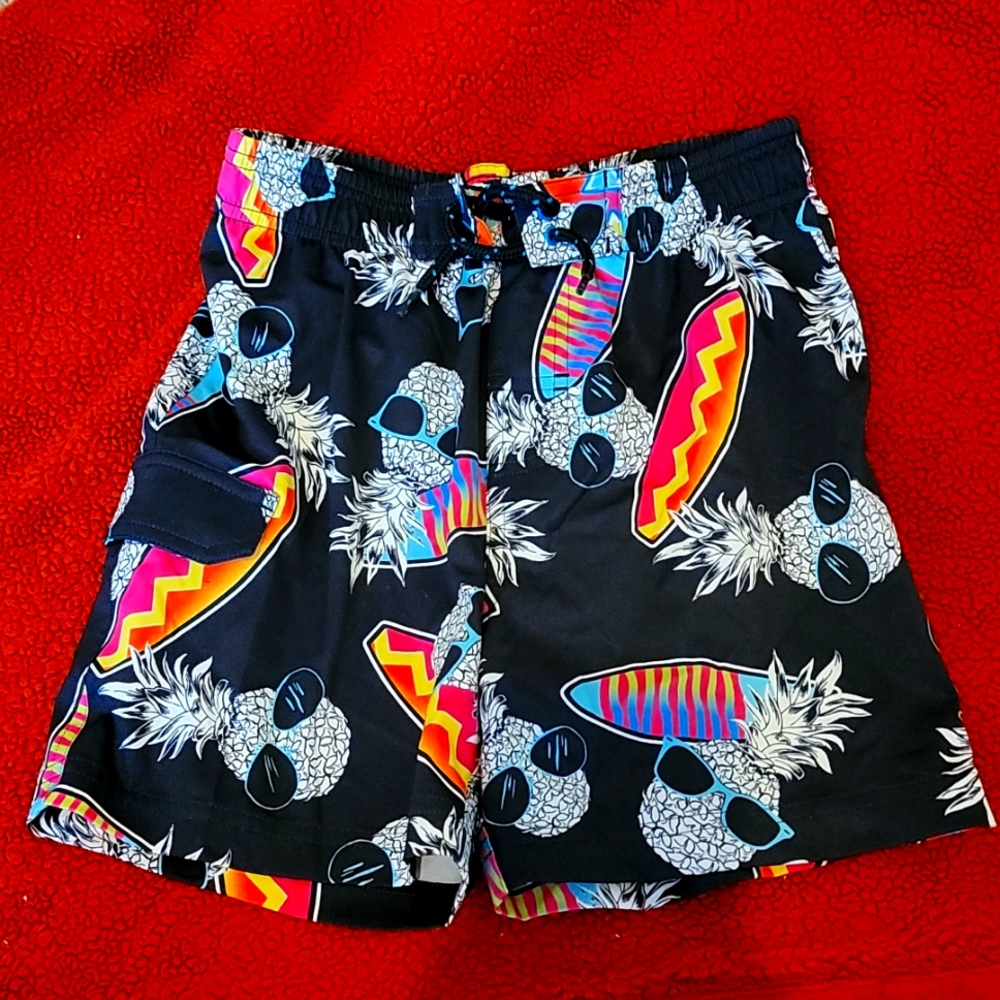 Boys swim shorts large (10)